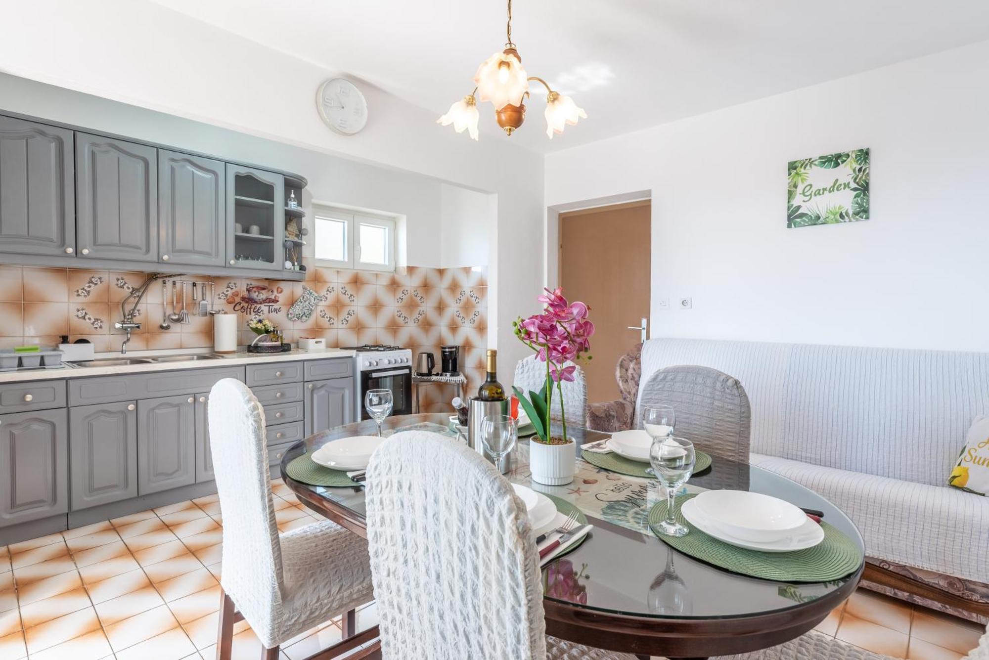 Morska Vila Omis Exterior photo